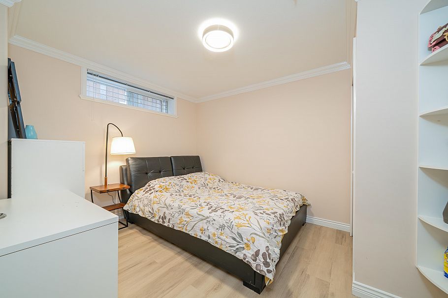 763 W 64th Avenue Vancouver, BC - 34