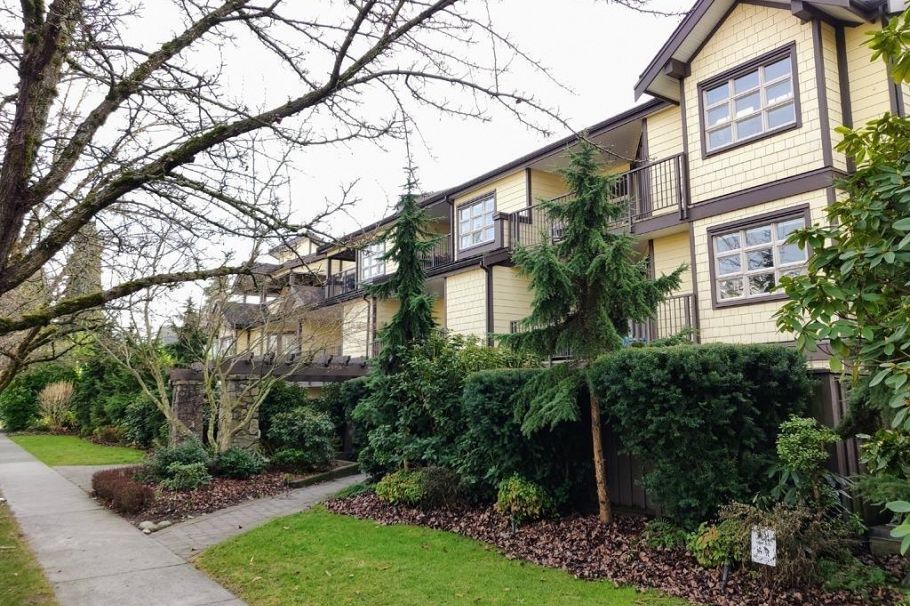 105 235 W 4TH STREET, North Vancouver BC V7M 1H8 North Vancouver, BC - 1