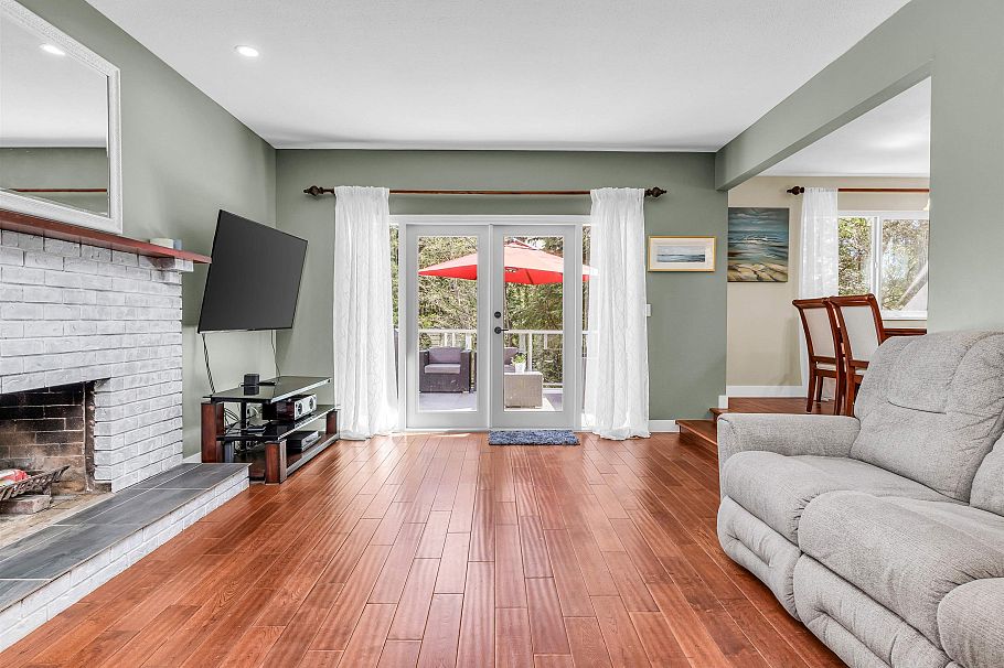 3970 Phyllis Road North Vancouver, BC - 8