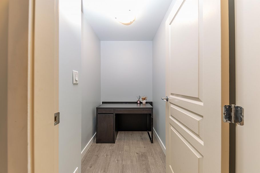 210 4028 Knight Street Vancouver, BC - 11