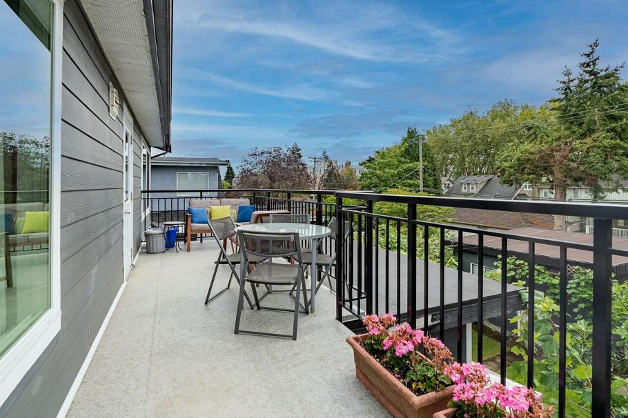 3706 W King Edward Avenue Vancouver, BC - 4