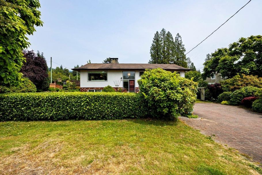 3588 Allan Road North Vancouver, BC - 4