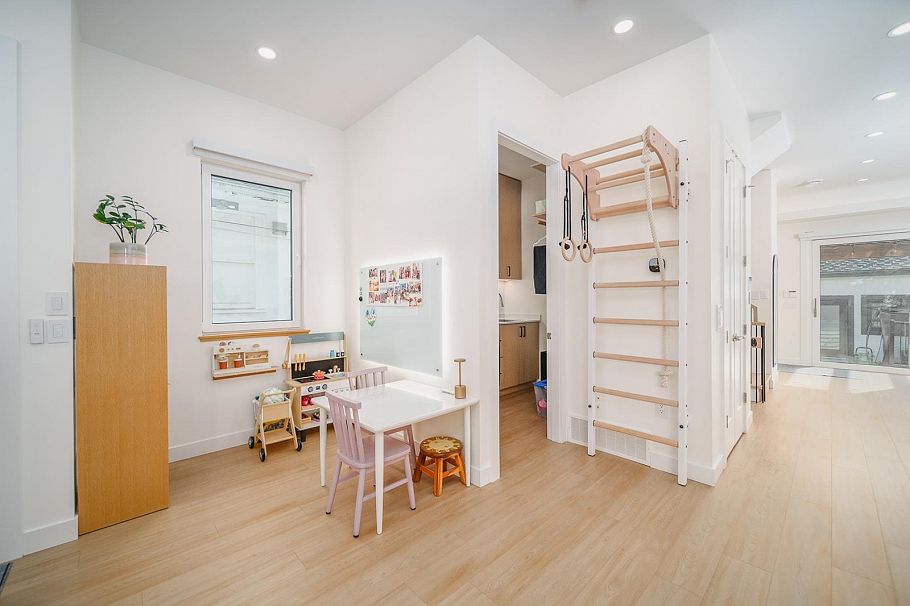 2428 Franklin Street Vancouver, BC - 3