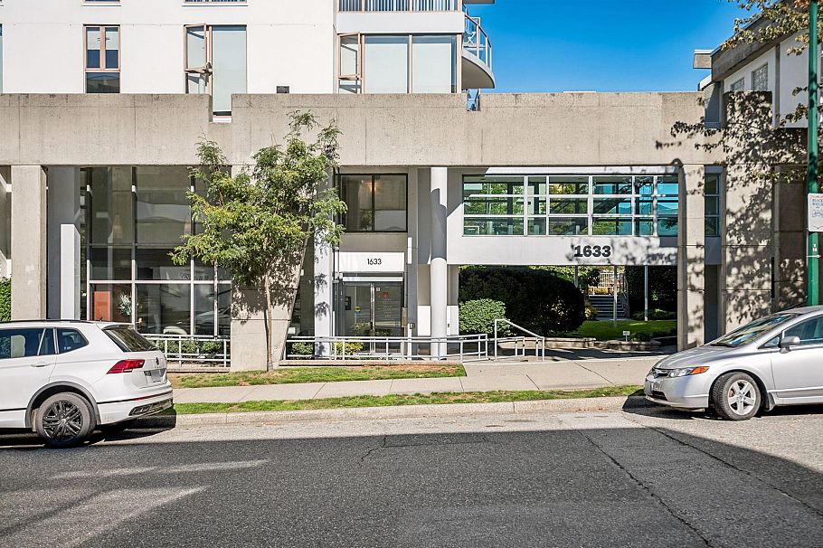 205 1633 W 8th Avenue Vancouver, BC - 35