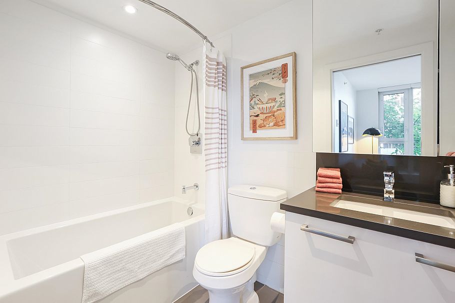 305 933 E Hastings Street Vancouver, BC - 10