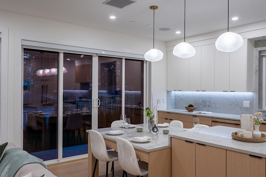 2 3576 E Pender Street Vancouver, BC - 20