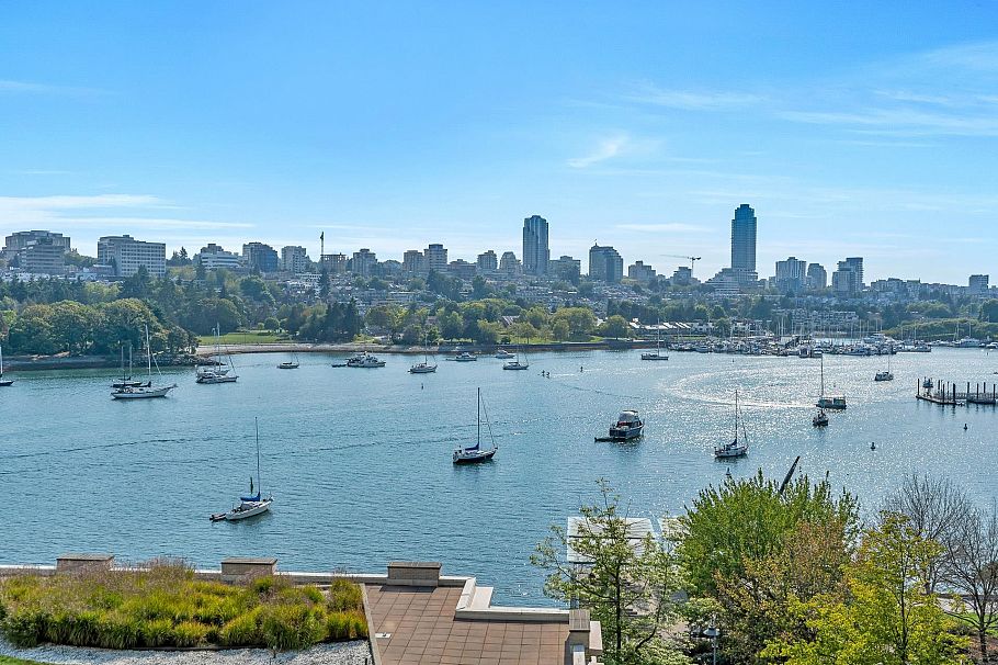 801 1328 Marinaside Crescent Vancouver, BC - 19