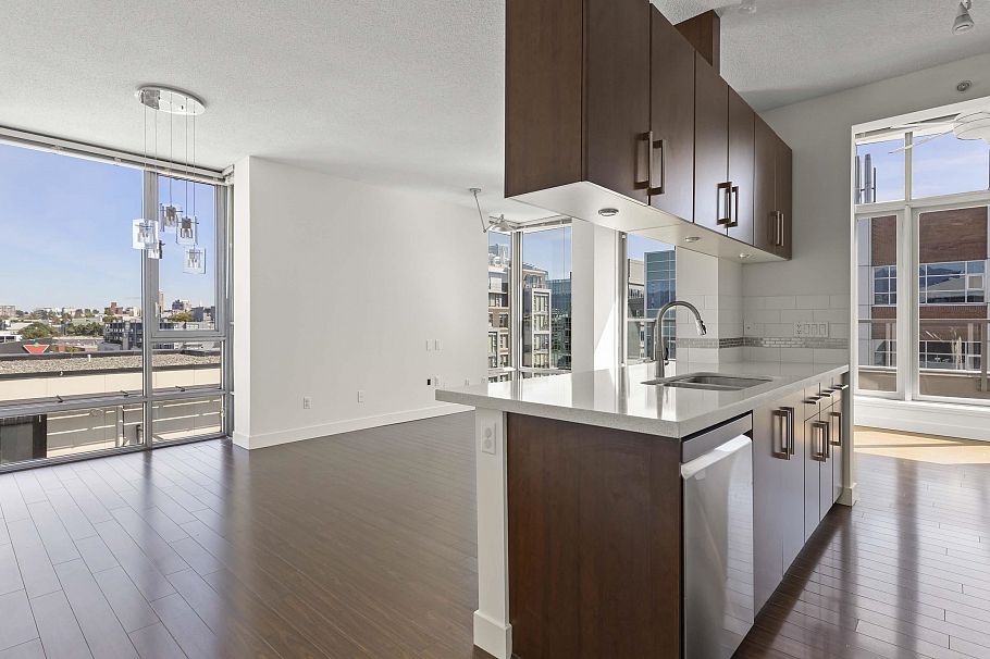 PH2 587 W 7th Avenue Vancouver, BC - 17