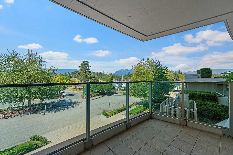 202 1777 Bayshore Drive Vancouver, BC - 33