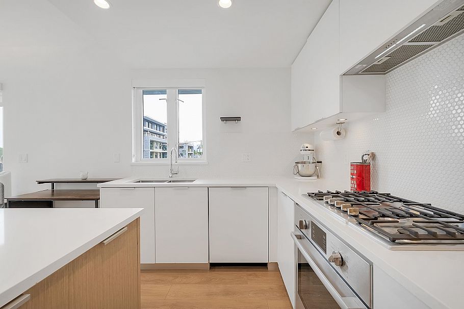 308 5085 Main Street Vancouver, BC - 8