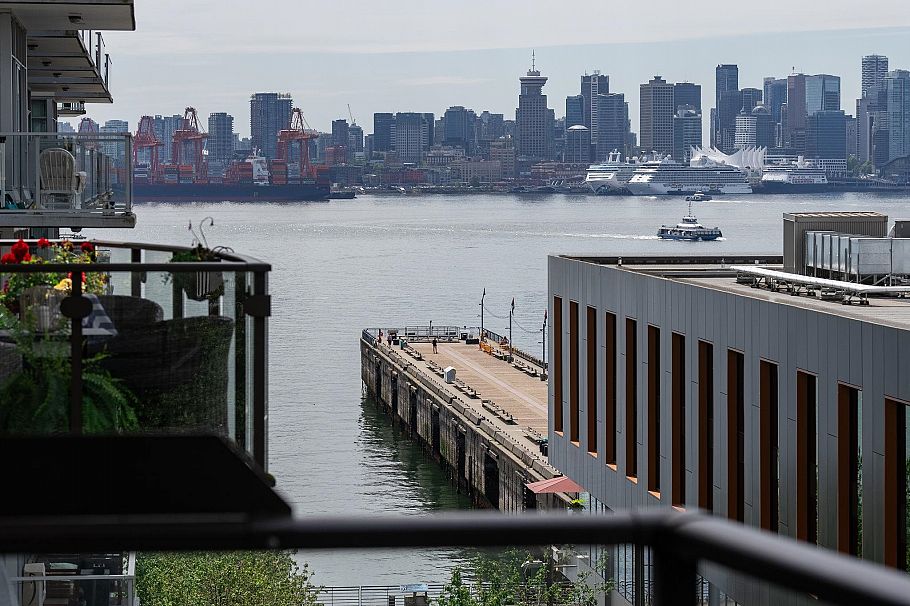 707 162 Victory Ship Way North Vancouver, BC - 21