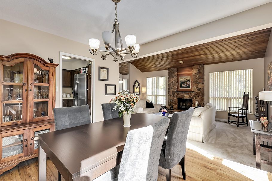 2419 Weymouth Place North Vancouver, BC - 6