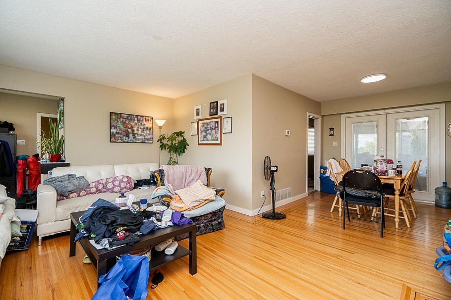 7621 Elliott Street Vancouver, BC - 10