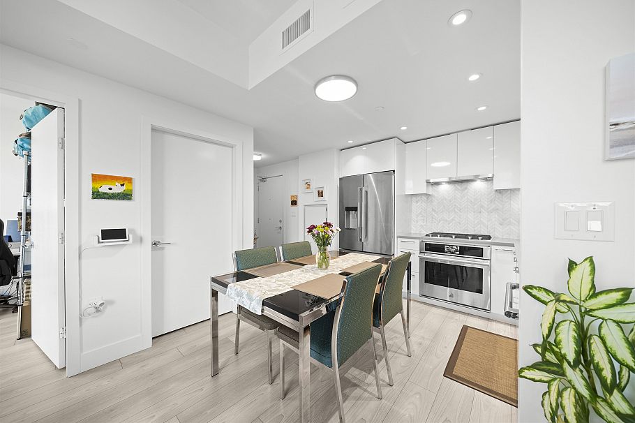 1205 8570 Rivergrass Drive Vancouver, BC - 6