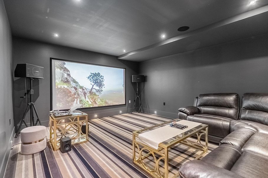 925 Beaumont Drive North Vancouver, BC - 28