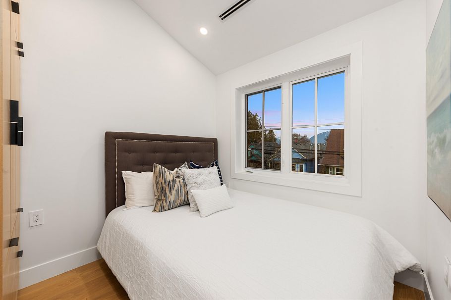 2052 Ferndale Street Vancouver, BC - 19