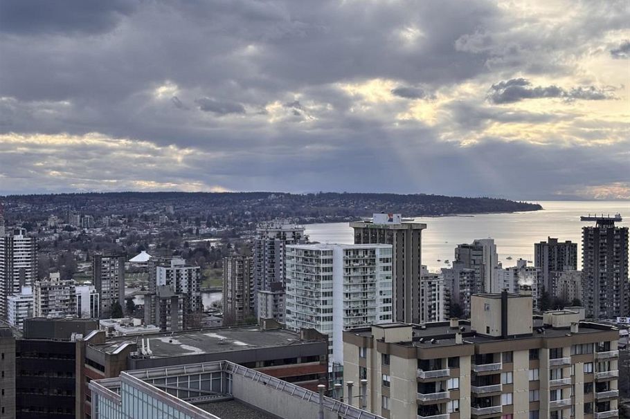 2702 1033 Nelson Street Vancouver, BC - 4