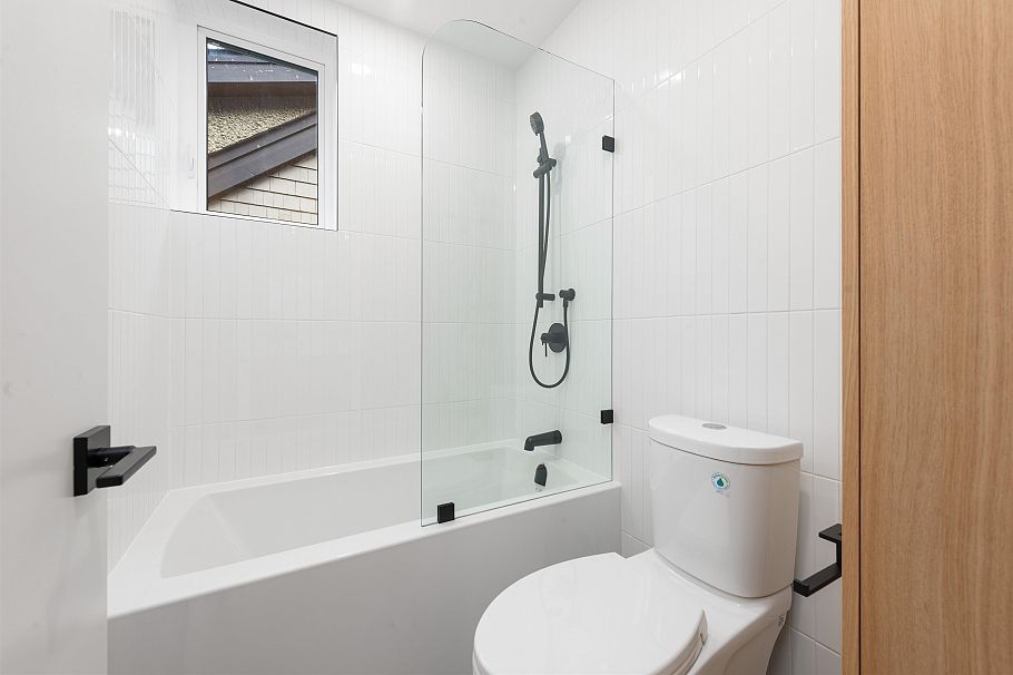 2 2764 W 14th Avenue Vancouver, BC - 20