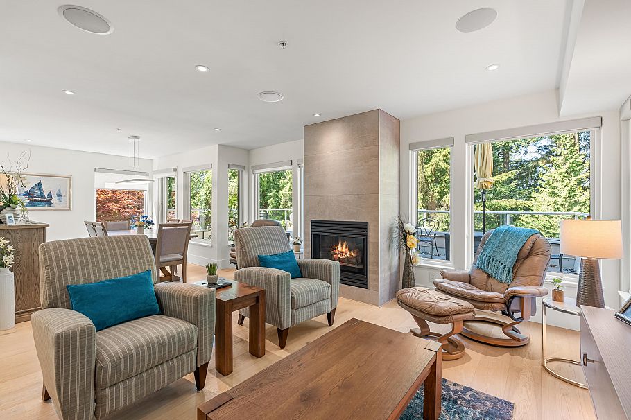 4 2425 Edgemont Boulevard North Vancouver, BC - 6