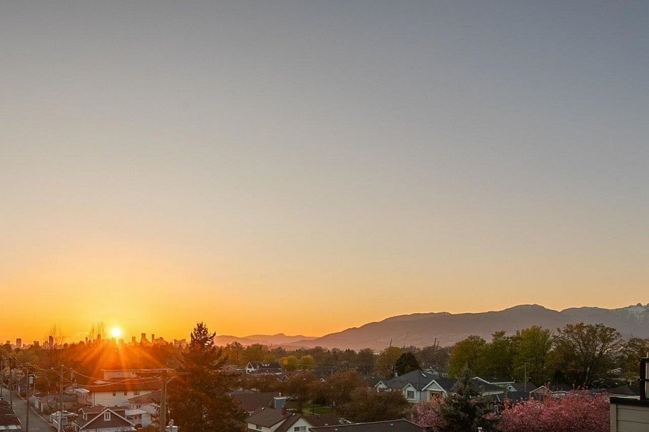 PH5 2889 E 1st Avenue Vancouver, BC - 4