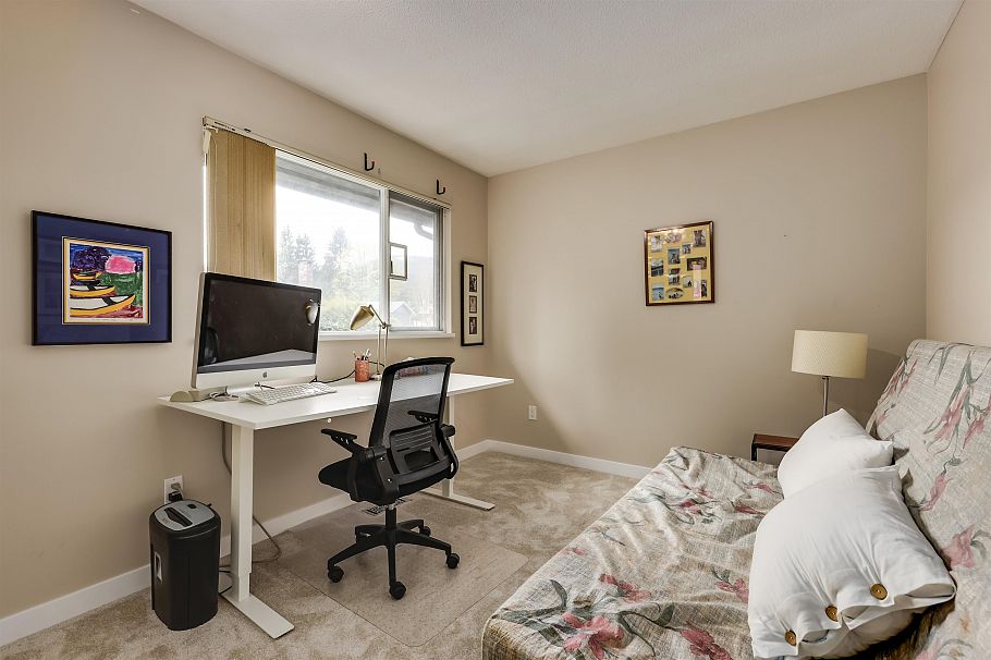 2419 Weymouth Place North Vancouver, BC - 18