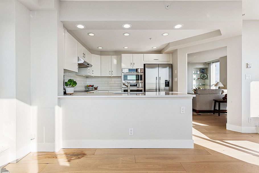 1901 5775 Hampton Place Vancouver, BC - 16