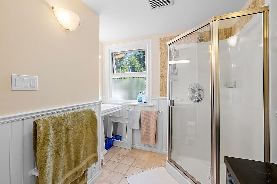 3247 W 30th Avenue Vancouver, BC - 14