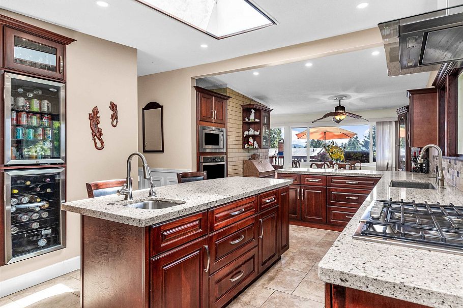 2990 Eddystone Crescent North Vancouver, BC - 1