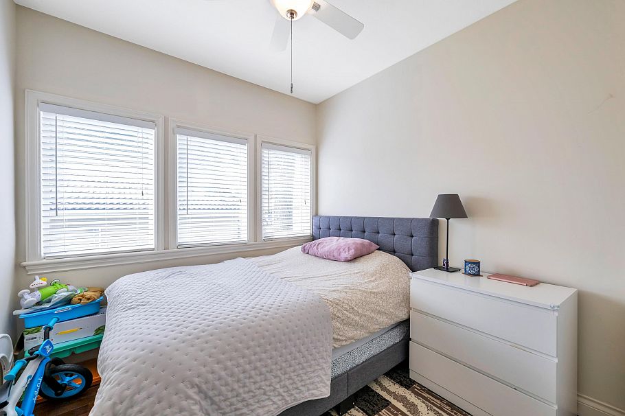 6271 Arlington Street Vancouver, BC - 13