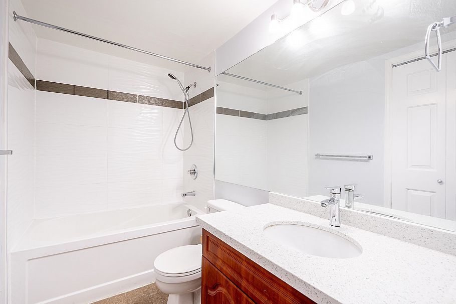 208 633 W 16th Avenue Vancouver, BC - 26