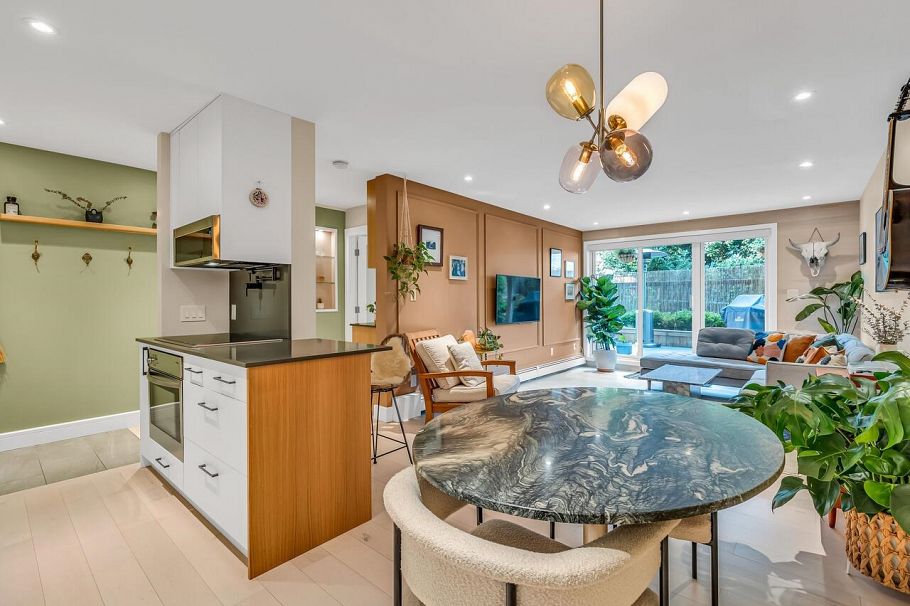 102 334 E 5th Avenue Vancouver, BC - 1