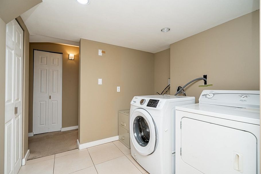 7621 Elliott Street Vancouver, BC - 24