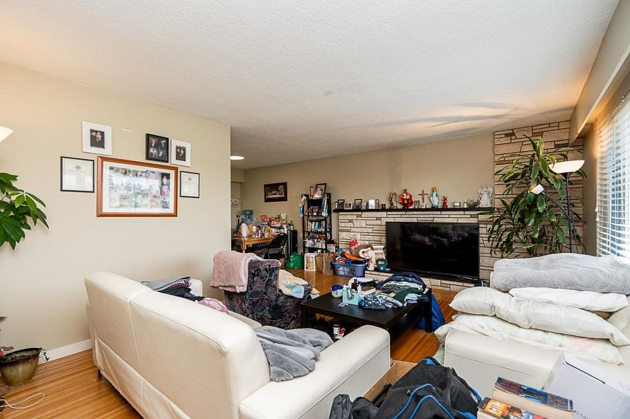 7621 Elliott Street Vancouver, BC - 7
