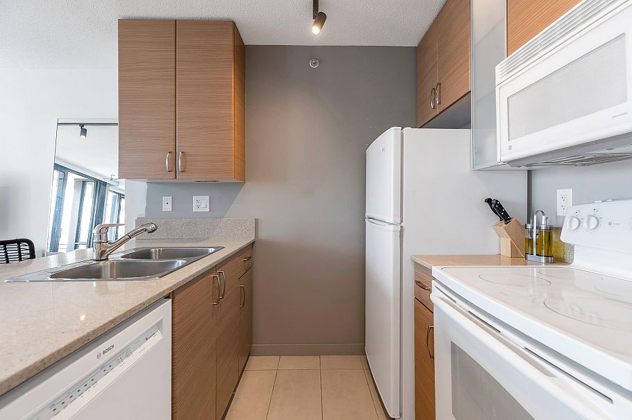 2003 909 Mainland Street Vancouver, BC - 5