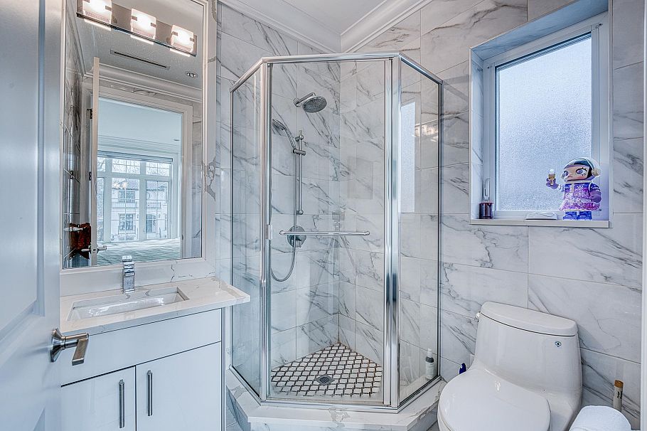 3537 W 18th Avenue Vancouver, BC - 27