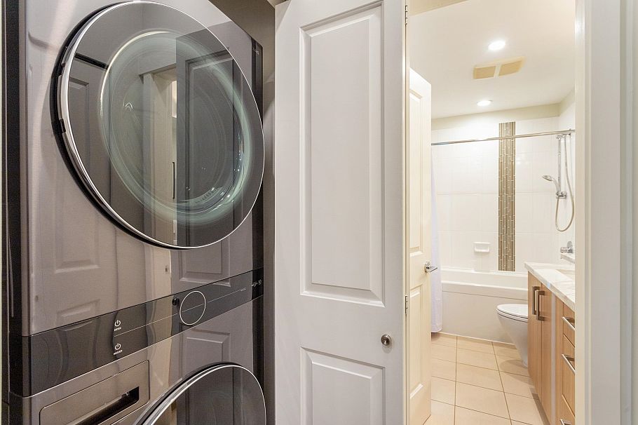 526 119 W 22nd Street North Vancouver, BC - 24