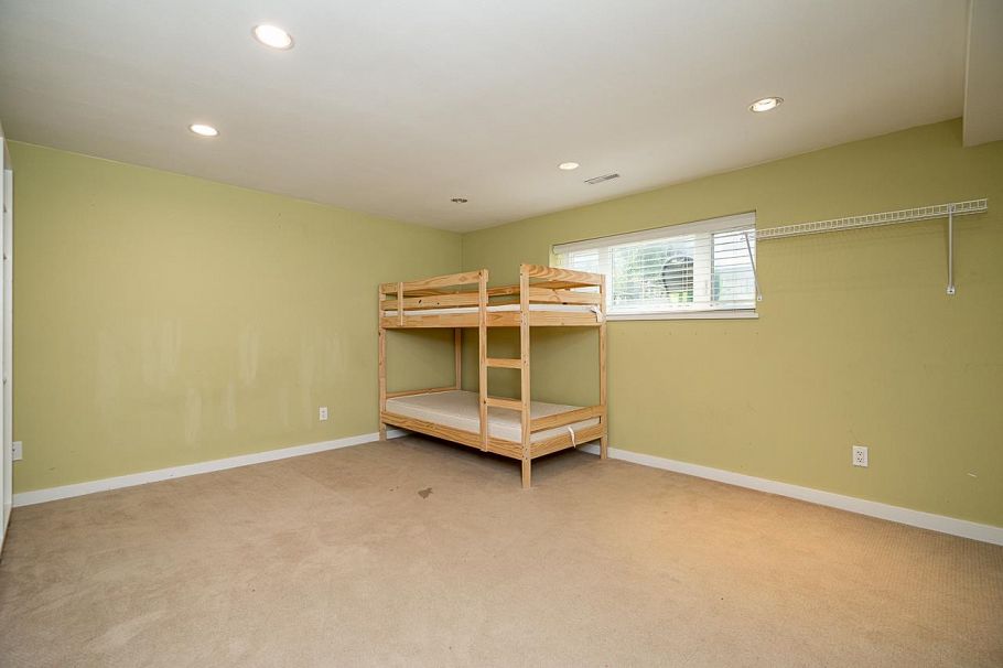 7621 Elliott Street Vancouver, BC - 25