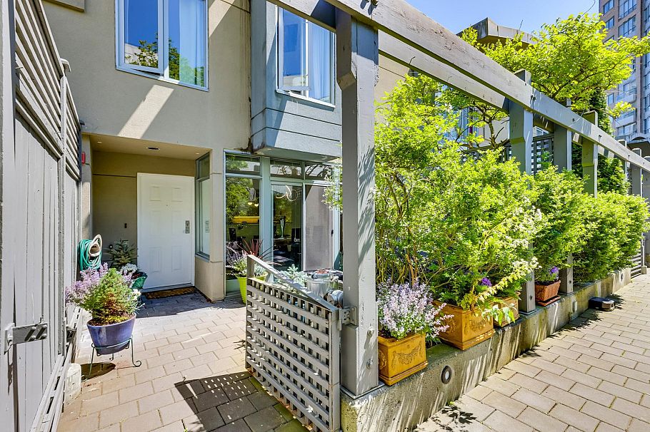 TH6 63 Keefer Place Vancouver, BC - 5