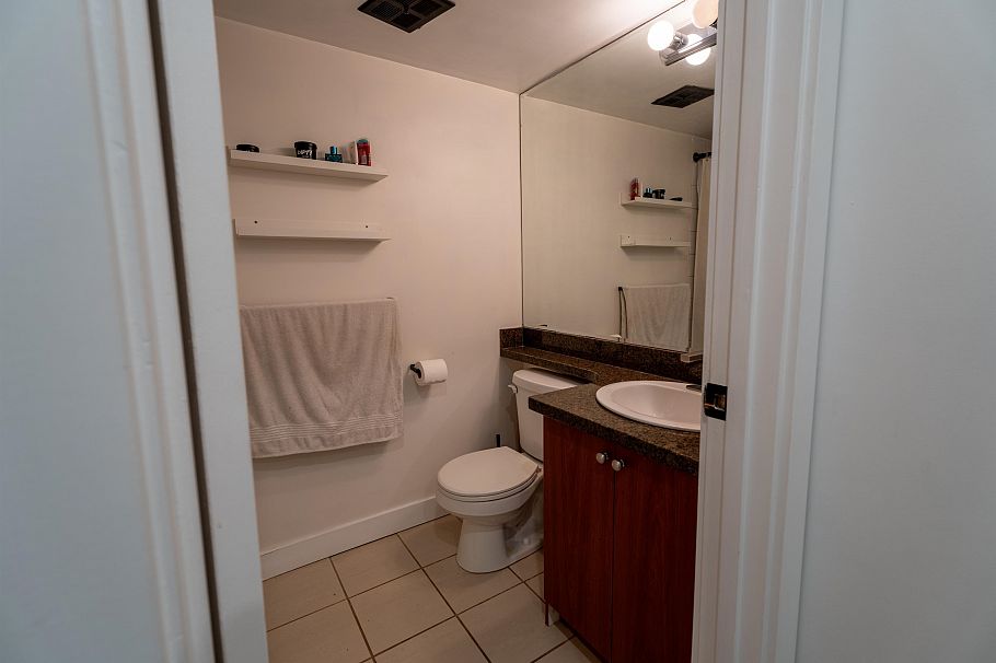 105 235 W 4TH STREET, North Vancouver BC V7M 1H8 North Vancouver, BC - 7