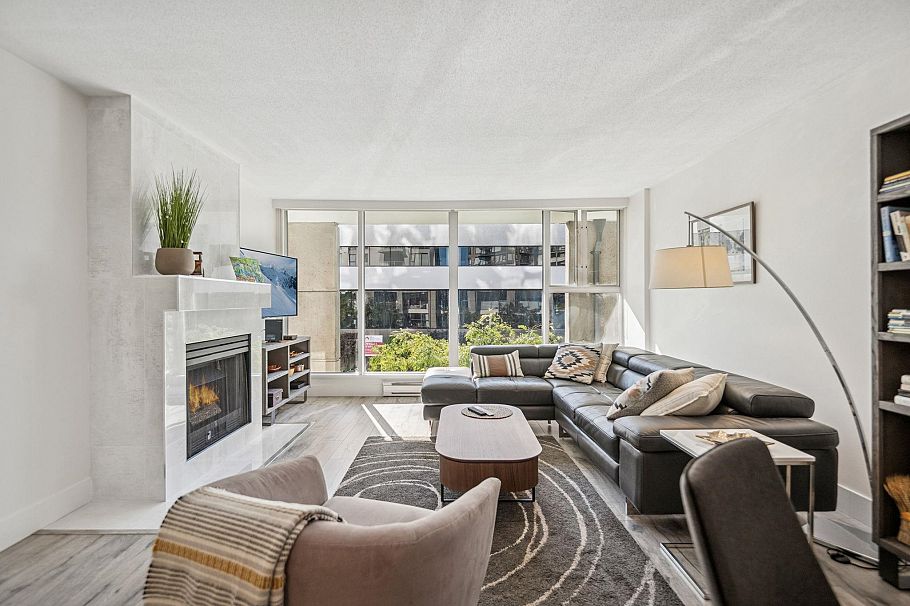 205 1633 W 8th Avenue Vancouver, BC - 4