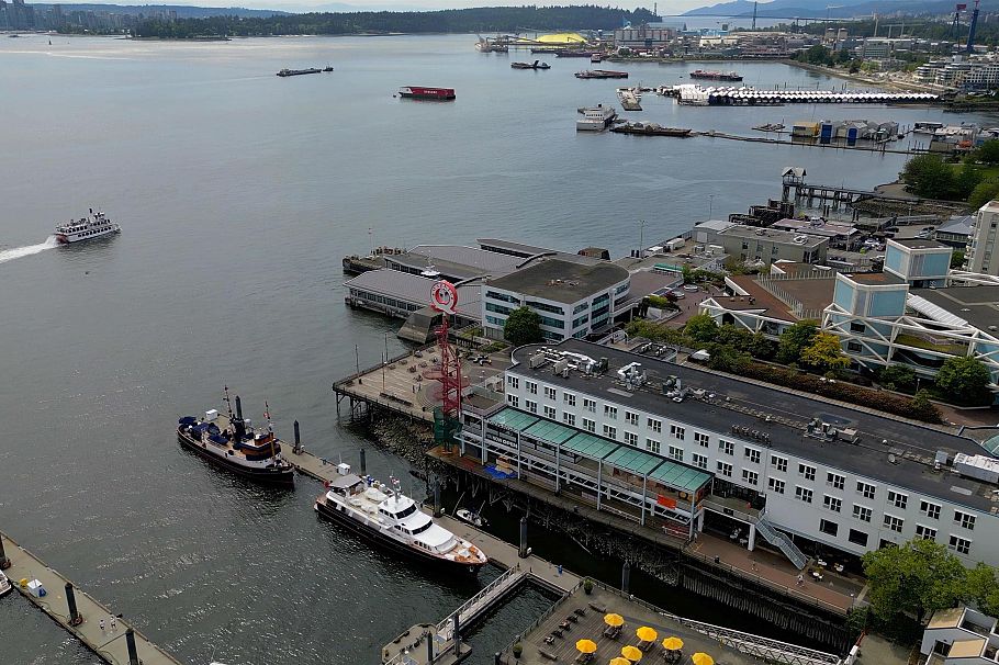 707 162 Victory Ship Way North Vancouver, BC - 38