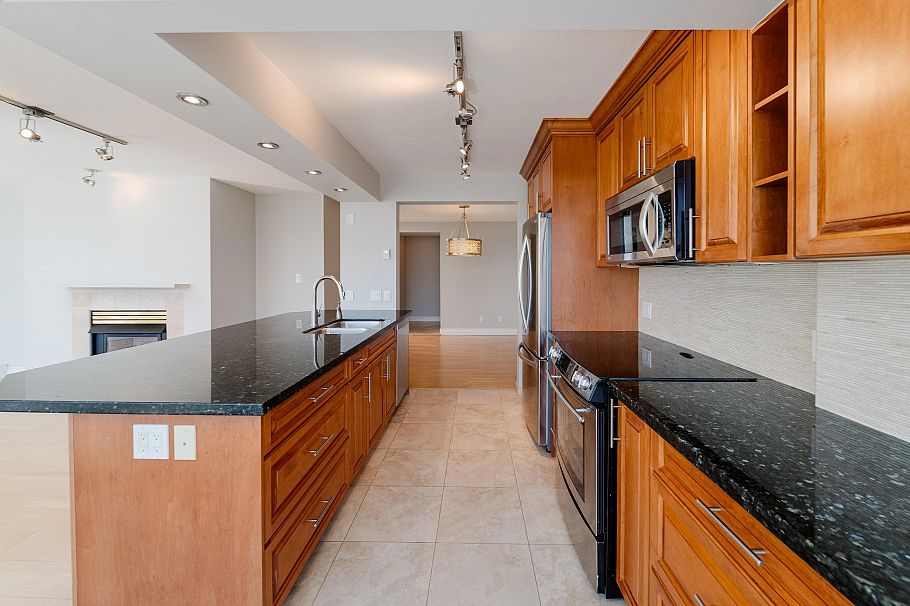 805 1500 Hornby Street Vancouver, BC - 12