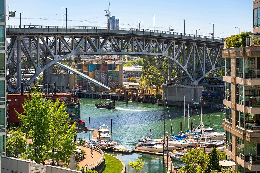 805 1500 Hornby Street Vancouver, BC - 3