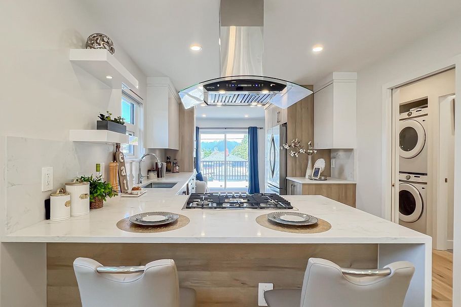 3361 E 28th Avenue Vancouver, BC - 7