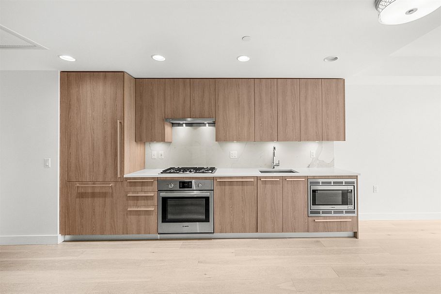 107 2738 Library Lane North Vancouver, BC - 7