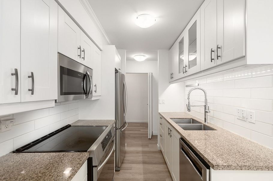 104 3218 Ontario Street Vancouver, BC - 16