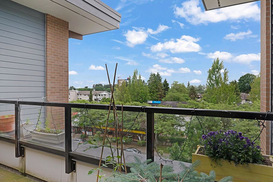 416 1330 Marine Drive North Vancouver, BC - 9