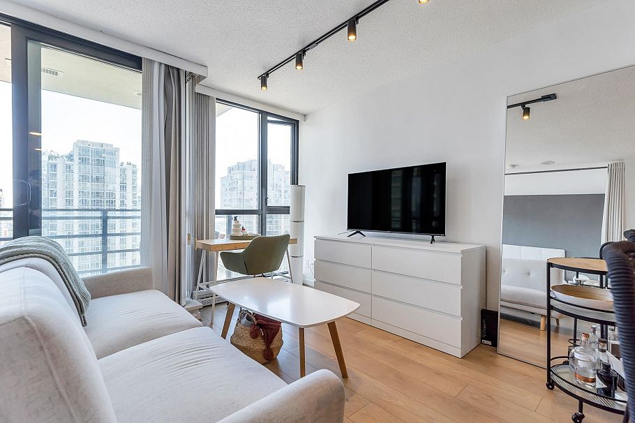 2003 909 Mainland Street Vancouver, BC - 8