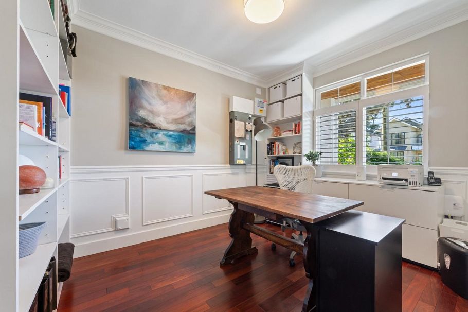 744 E 15th Street North Vancouver, BC - 14