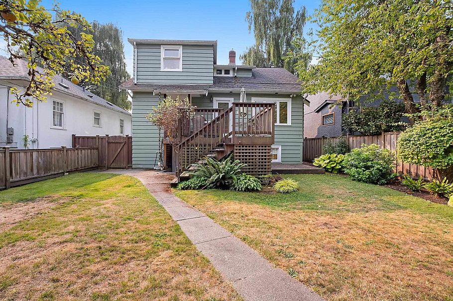 3247 W 30th Avenue Vancouver, BC - 21